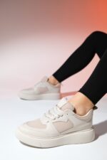اسنیکر زنانه لاوی شووز luvishoes با کد 1-364K401
