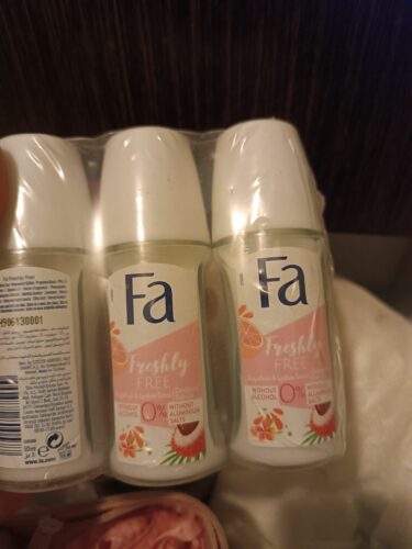 دئودورانت - رول آن فا اورجینال Fa SET.HNKL.1375 Freshly Free Grapefruit & Lychee Roll-on photo review