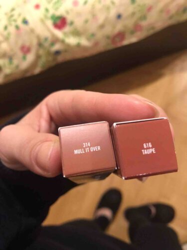 رژ لب ماک اورجینال Mac 60284 Powder Kiss Lipstick - Matte Finish Moisturizing Effect Lipstick - Mull It Over 3g photo review