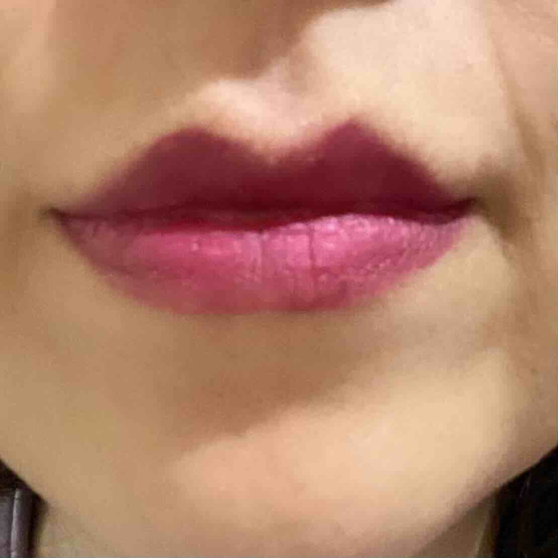 رژ لب آوون اورجینال Avon RUJ0095 Hydramatic Matte Lipstick Ruby photo review