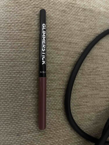 مداد لب آوون اورجینال Avon RUJ0101 Glimmerstick Lip Pencil Mystery Mauve photo review