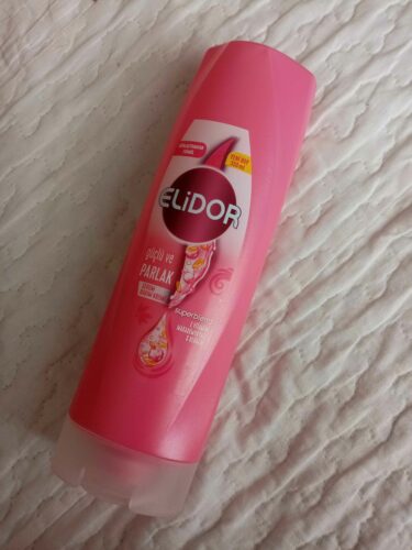 نرم کننده مو الیدور اورجینال Elidor 8683130045978 Superblend Serum Hair Care Cream Strong and Shiny Vitamin E Macadamia Oil & Keratin 350 ml photo review