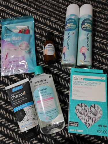 لایه بردار بدن بیوتی فرمول اورجینال BEAUTY FORMULAS 5012251012249 Blackhead Prevention Charcoal Facial Scrub / 150 Ml,,derin1005 photo review
