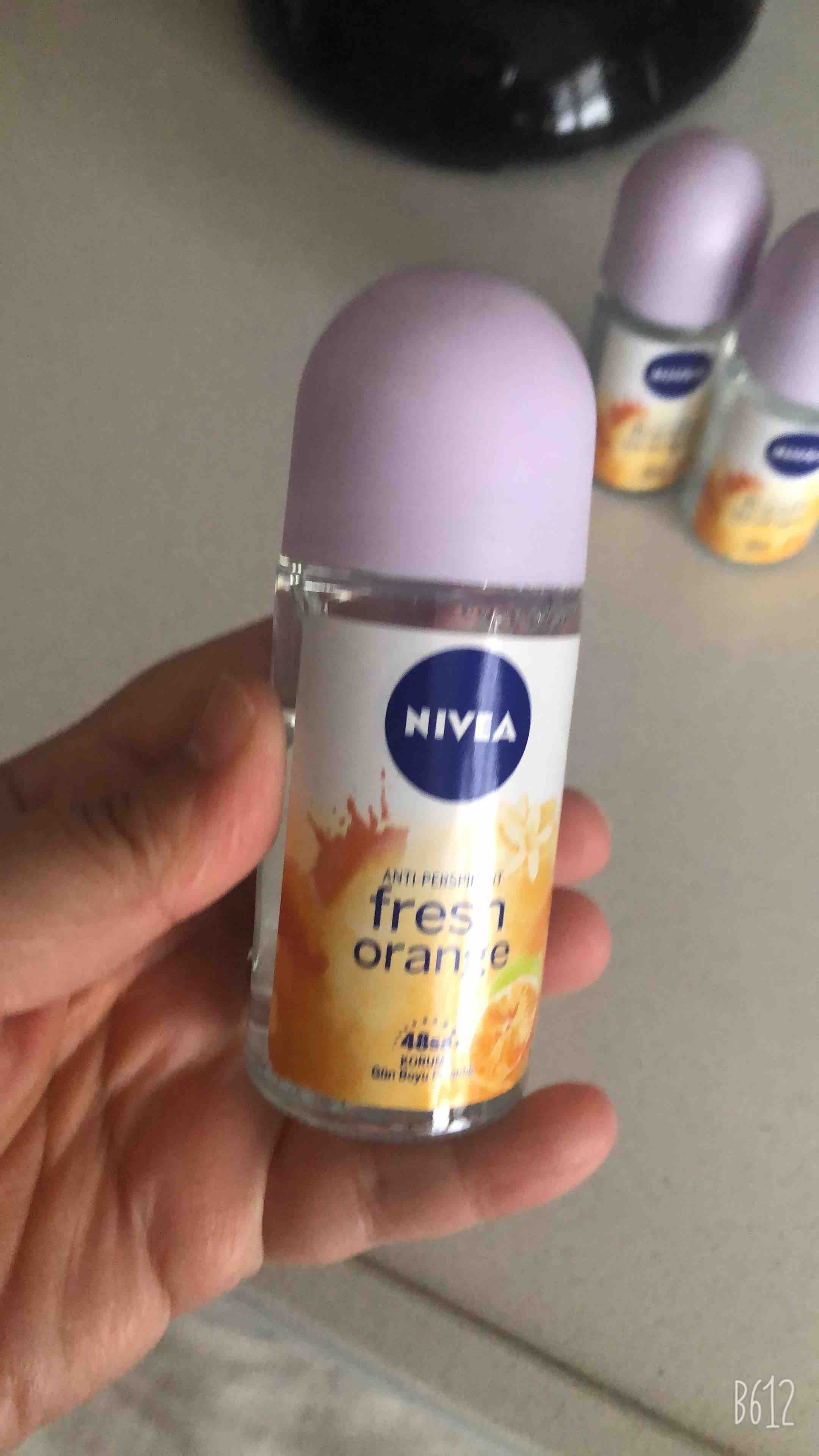 دئودورانت - رول آن نیووا اورجینال NIVEA SET.NVE.461 Women's Roll-on Deodorant Fresh Orange 50ml, 48 Hours Anti-perspirant Protection, Orange Scent, X3 Pieces photo review