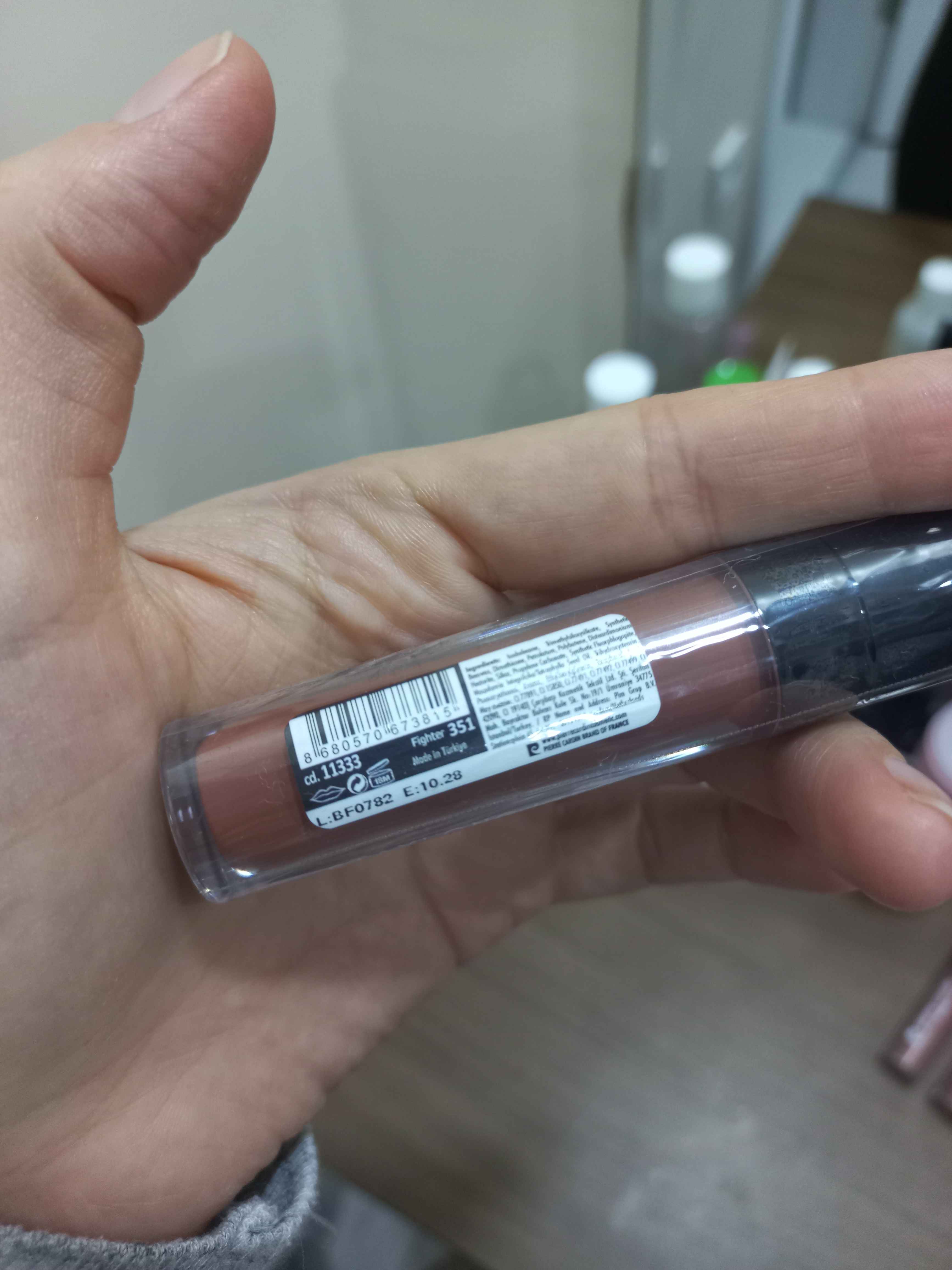 رژ لب پیرکاردین اورجینال Pierre Cardin TYC62IZT5N170298373218054 Staylong Lipcolor-kissproof – Long Lasting Lipgloss-5 Ml-fighter-351 photo review