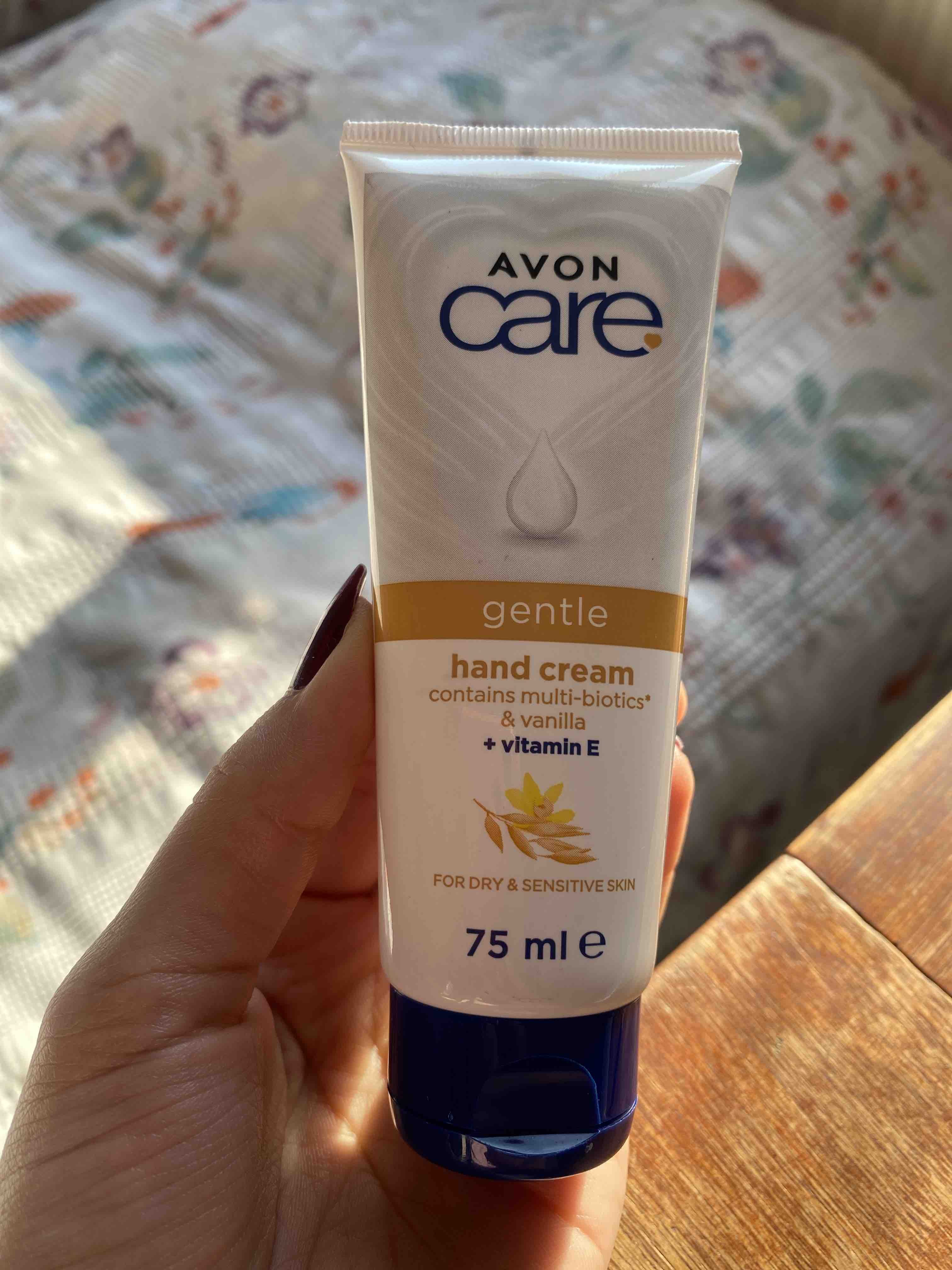 کرم دست آوون اورجینال Avon KREM2323 Care Gentle Multi-Biotics & Vanilla Containing Vitamin E Hand Cream for Dry Skin 75 Ml. photo review