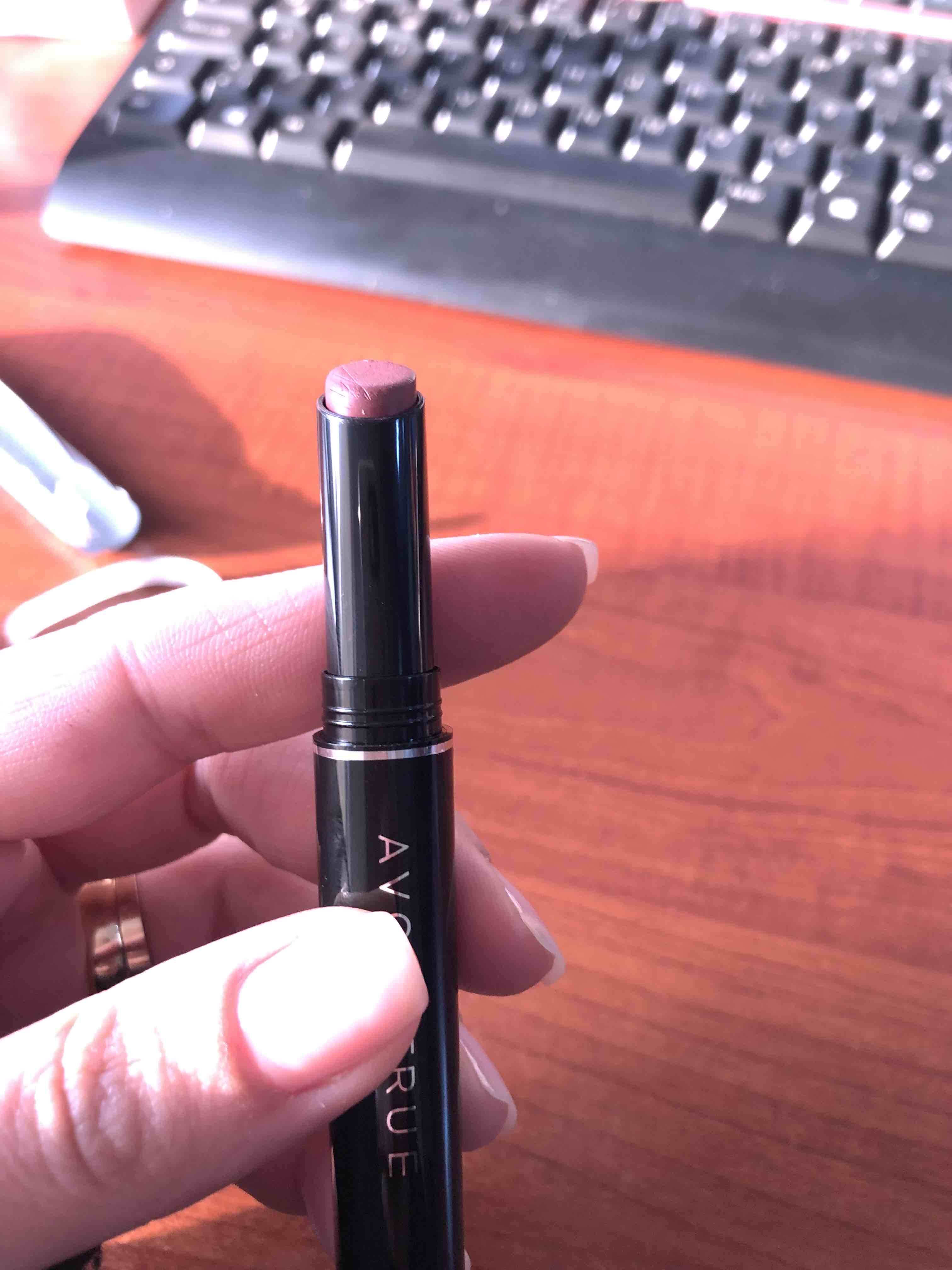 رژ لب آوون اورجینال Avon 1192040 Ultra Beauty Lipstick Stylo Totally Twing photo review