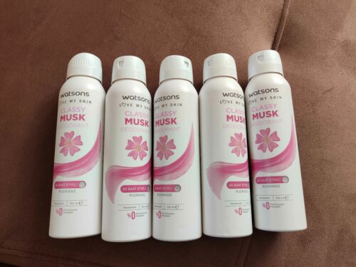 دئودورانت - رول آن واتسون اورجینال Watsons 23999007551643 Classy Musk 24 Hour Effective Powder-Free Deodorant Spray 150 ml photo review
