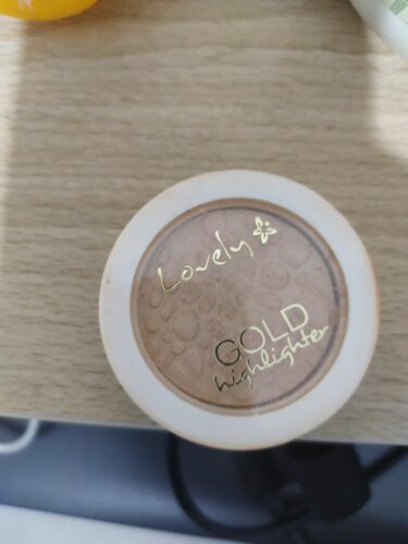 روشن کننده لاولی اورجینال Lovely  5901801607267 Gold Highlighter Illuminator photo review