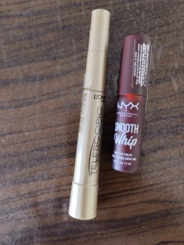 رژ لب پروفشنال میکاپ اورجینال NYX Professional Makeup SMTHWR Smooth Whip Creamy Liquid Matte Lipstick - Chocolate Mousse photo review