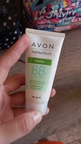 کرم بی بی سی سی  آوون TEN0035 Avon اورجینال Nutra Effects Matte Bb Cream 30 Ml. light photo review