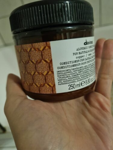نرم کننده مو داوینس اورجینال Davines 8004608234128 Alchemic Copper Conditioner - Color Refreshing Conditioner for Copper Hair 250 ml photo review