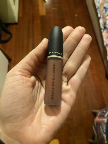 رژ لب ماک اورجینال Mac 75919 Powder Kiss Lightweight Powdered Matte Finish Lipstick - Over The Taupe 5 ml photo review