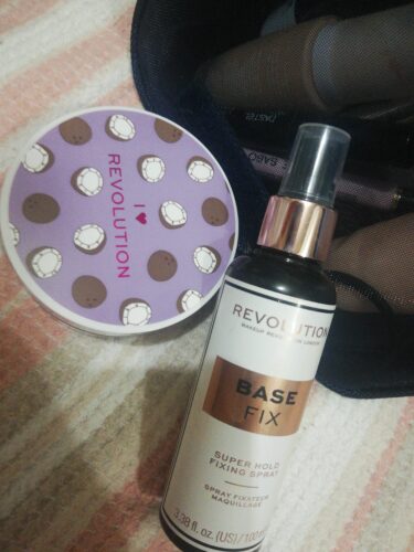 پایه آرایش رولوشن اورجینال Revolution  TYC00270400577 Professional Fixing Facial Fixing Spray 100 ml photo review
