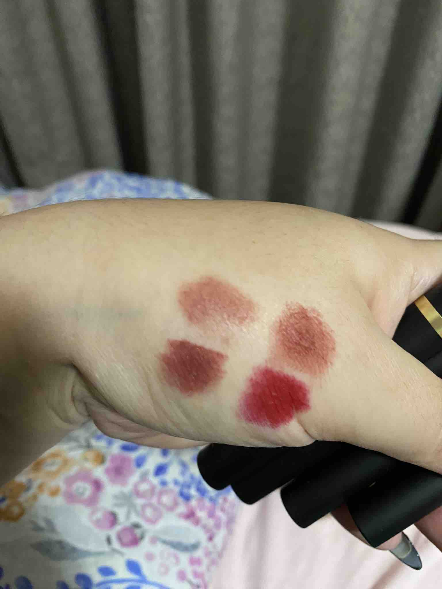 رژ لب ماک اورجینال Mac 99908 Powder Kiss Velvet Blur Slim Stick Lasting Up to 12 Hours Matte Finish Lipstick Ruby New 2 G photo review
