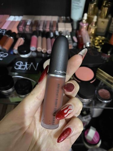 رژ لب ماک اورجینال Mac 75919 Powder Kiss Lightweight Powdered Matte Finish Lipstick - Sorry Not Sorry 5 ml photo review