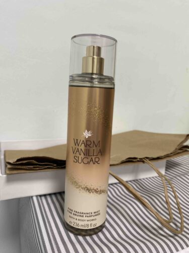اسپری بدن خارجی اورجینال Bath & Body Works BBW26533847 Warm Vanilla Sugarbody Spray 236 ml photo review