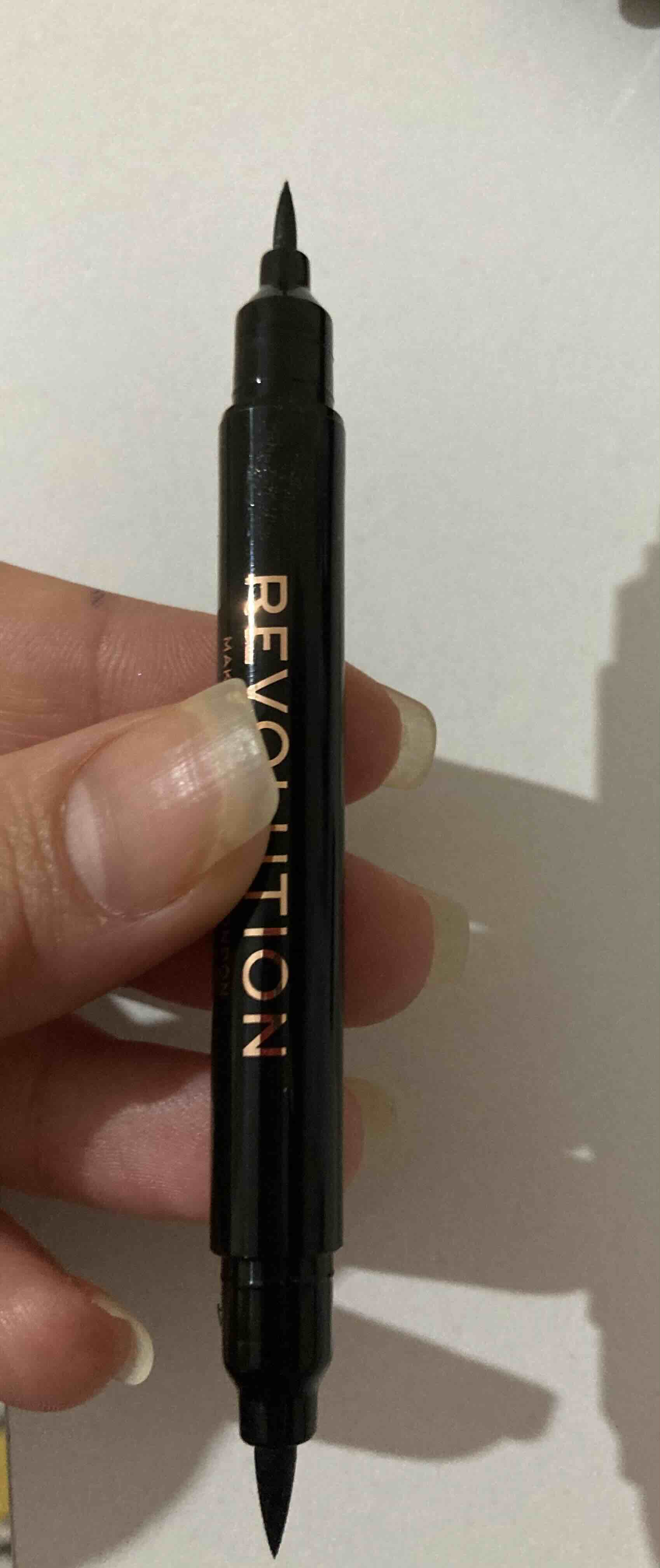 خط چشم رولوشن اورجینال Revolution 5029066026378 Double Flick Liquid Eyeliner photo review