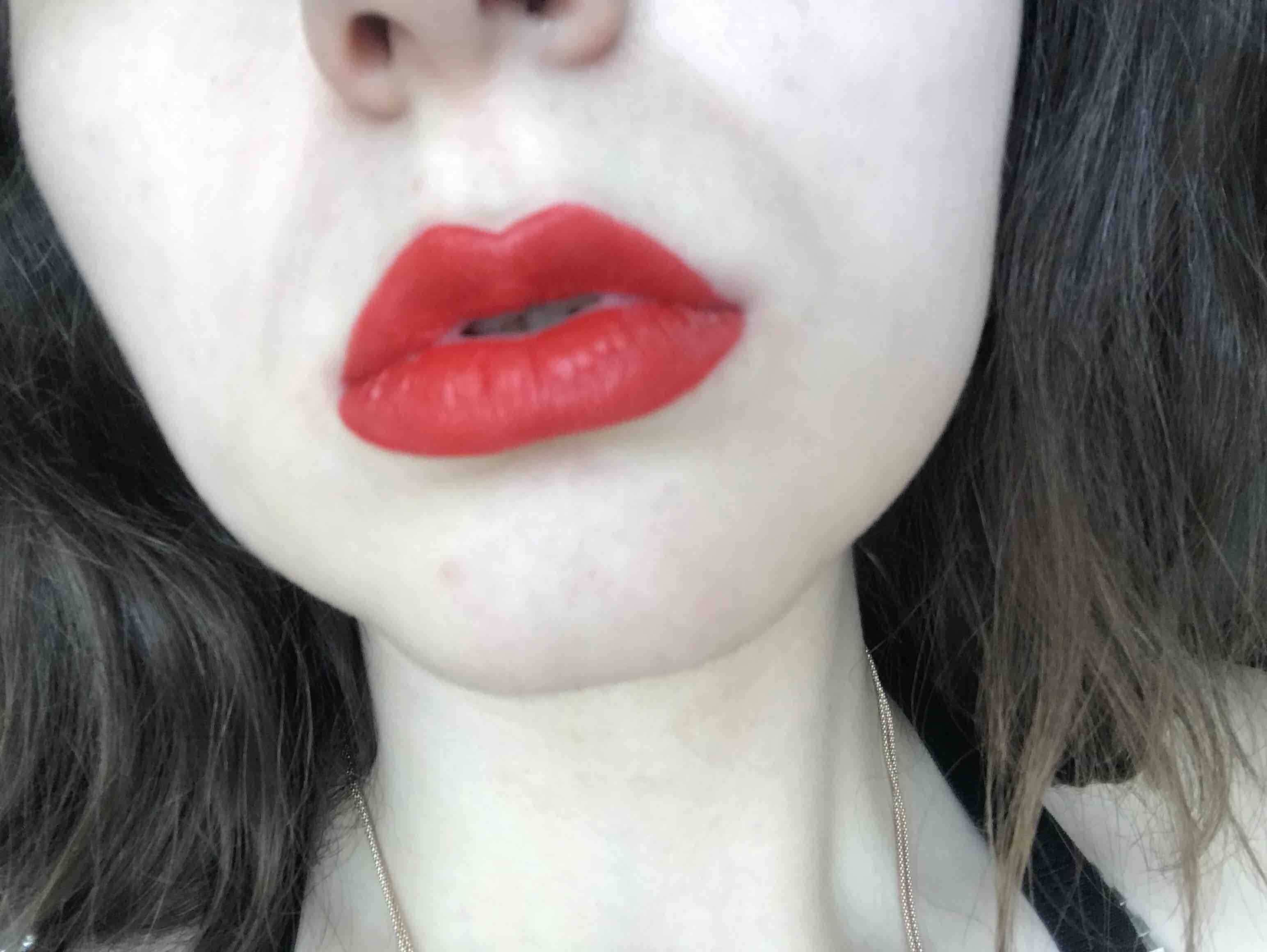 براق کننده لب پروفشنال میکاپ اورجینال NYX Professional Makeup SHNLDLPGLS Shine Loud High Shine Lip Color Rebel In Red - Lip Gloss photo review