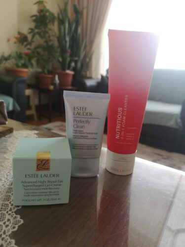 پاک کننده صورت استی لادر اورجینال Estee Lauder 112204 Nutritious 2-in-1 Facial Cleansing Foam & Mask, Pores, Oil Control, Natural Ingredients - 125ml photo review