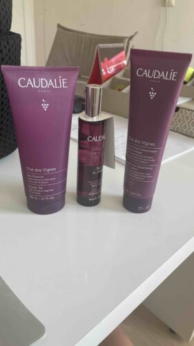 ژل و کرم دوش کاودالی اورجینال Caudalie 382 Thé des Vignes Shower Gel 200 ml photo review