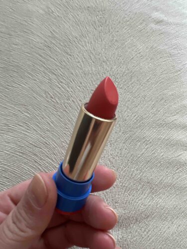 رژ لب ایوروشه اورجینال Yves Rocher W80071 Ultra Moisturizing Intense Color Satin Lipstick-14. Coral-3.8g-80611 photo review