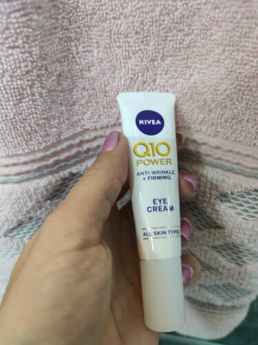 کرم چشم نیووا اورجینال NIVEA 81288-08200-35 Q10 Anti-Wrinkle Firming Eye Care Cream 15 ml (1 PC) photo review