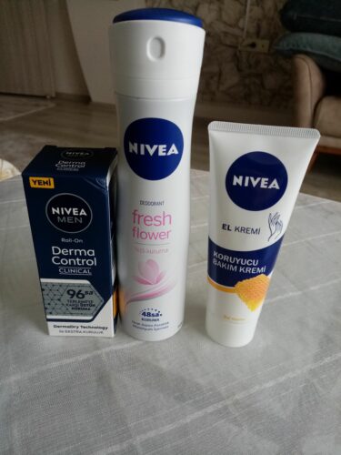 دئودورانت - رول آن نیووا اورجینال NIVEA 98569 MEN Derma Control Clinical Men's Roll-on Deodorant 50 ml, 96 Hours Anti-perspirant Protection photo review