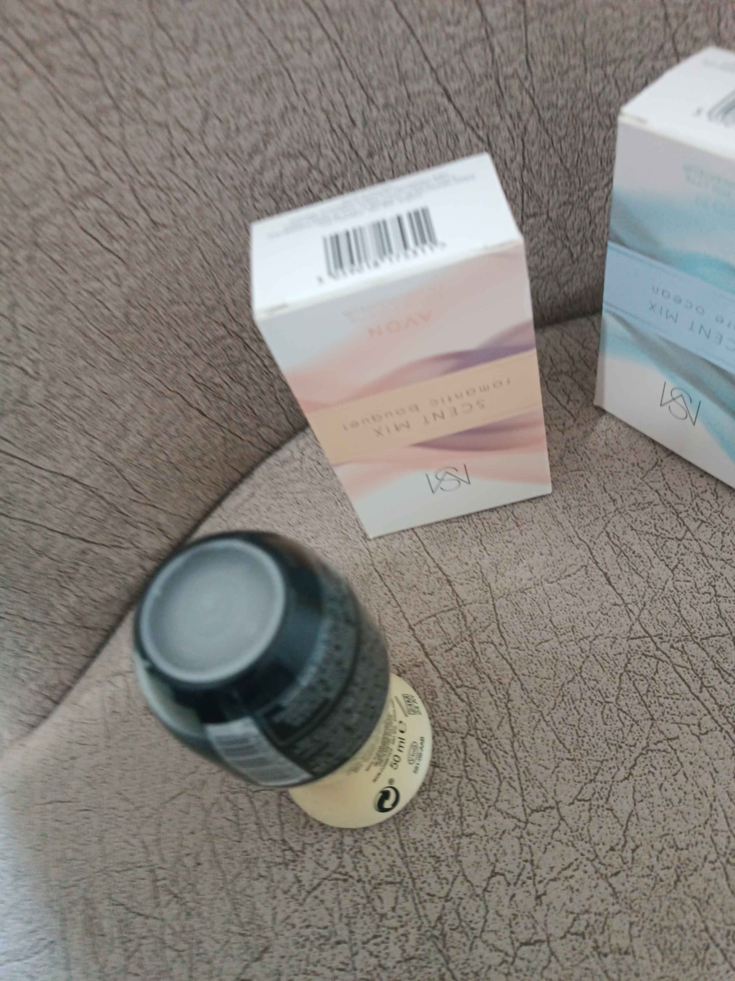 دئودورانت - رول آن آوون اورجینال Avon ROLLON0207 Far Away 50 ml Women's Roll On Deodorant photo review