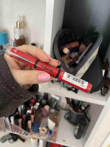 براق کننده لب پروفشنال میکاپ اورجینال NYX Professional Makeup SHNLDLPGLS Shine Loud High Shine Lip Color Rebel In Red - Lip Gloss photo review