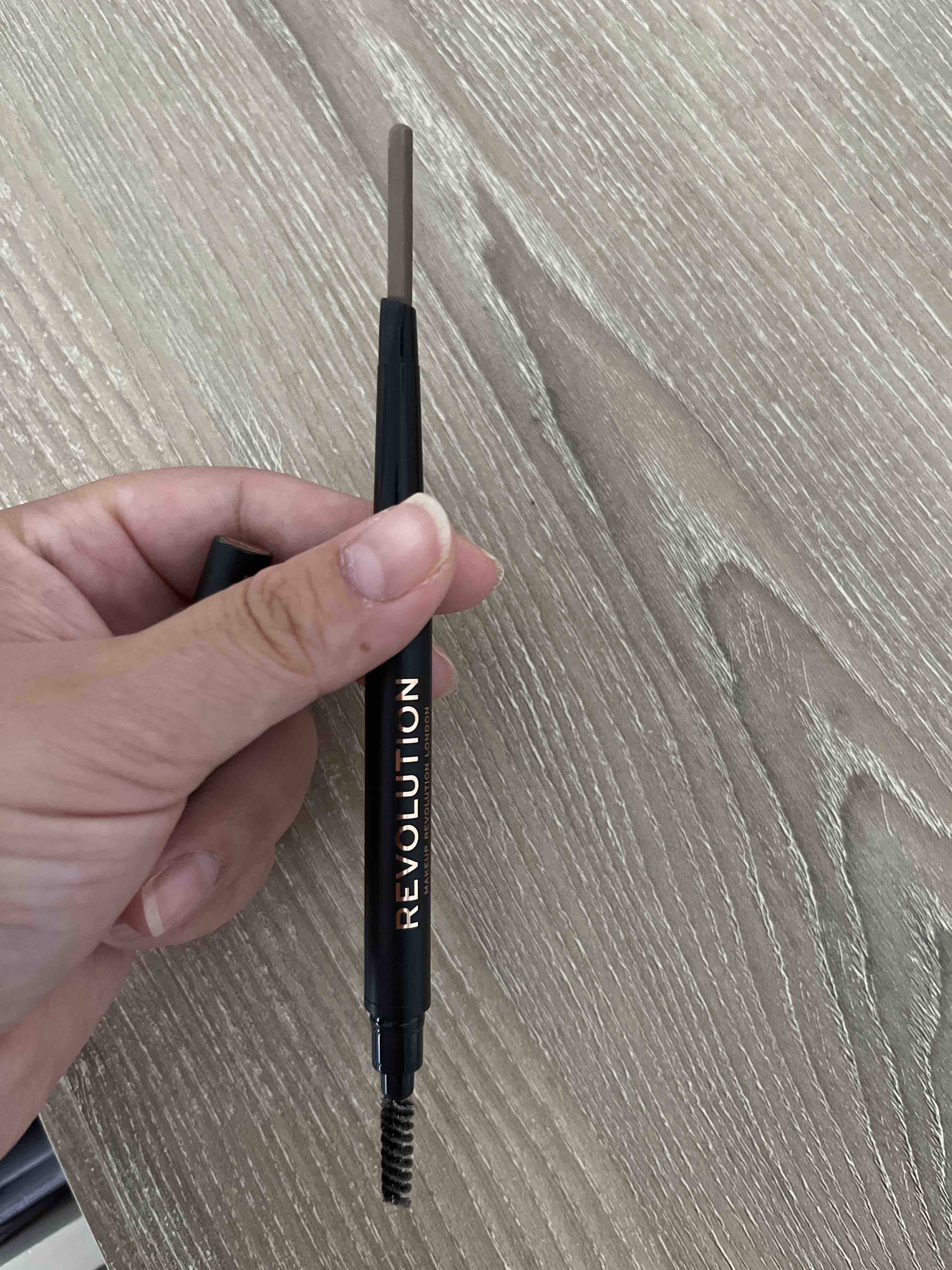 مداد ابرو و سایه ابرو رولوشن اورجینال Revolution 5057566039710 Duo Define Light Brown Eyebrow Liner photo review