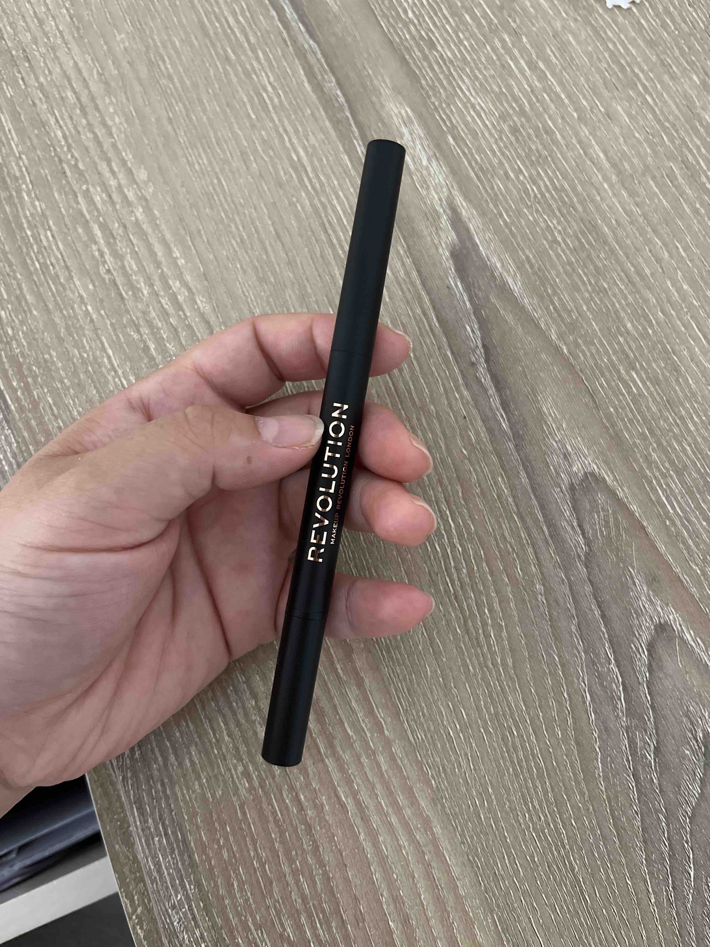 مداد ابرو و سایه ابرو رولوشن اورجینال Revolution 5057566039710 Duo Define Light Brown Eyebrow Liner photo review