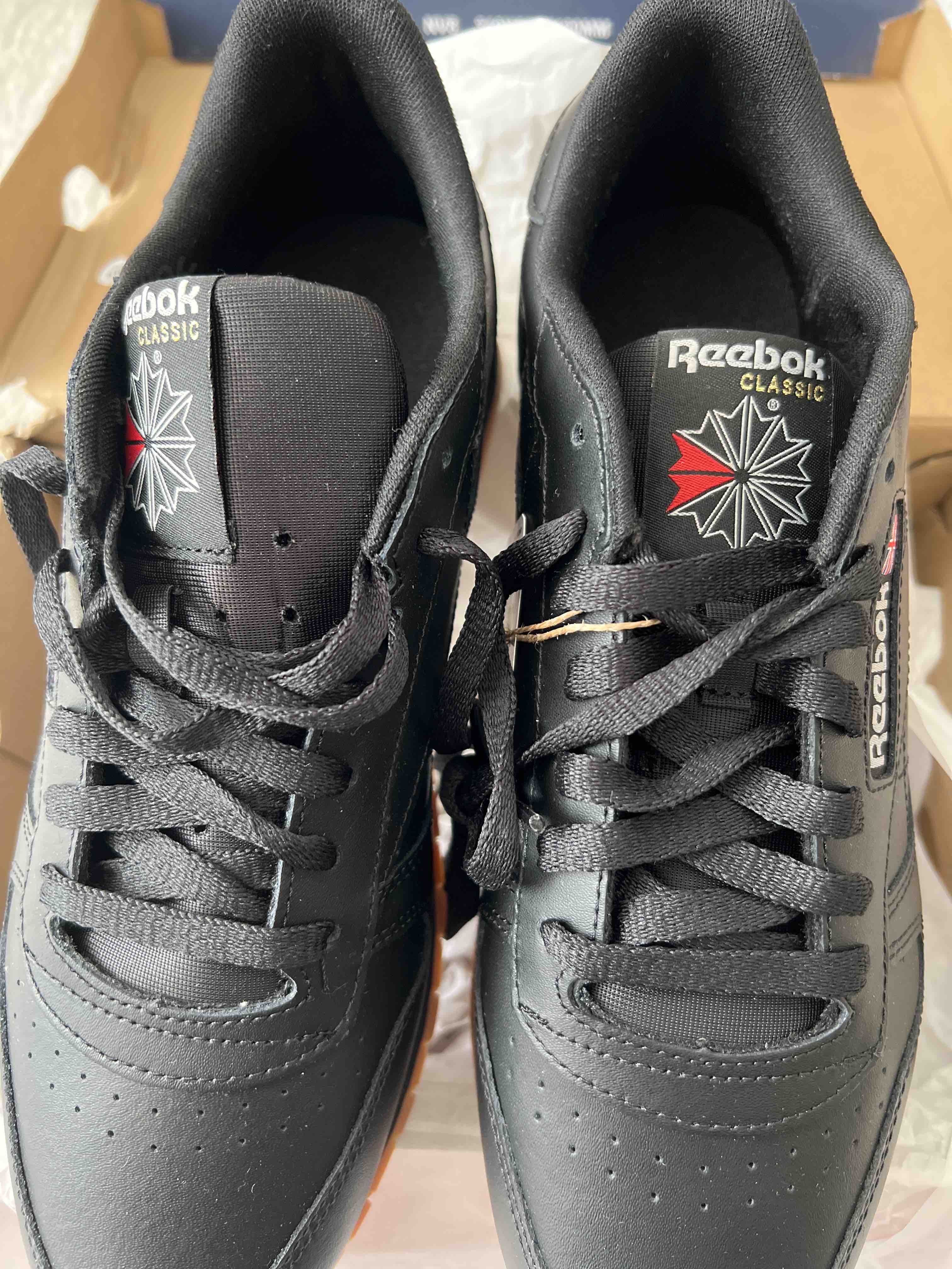 اسنیکر ریبوک اورجینال Reebok GY0954 Classic Leather Gy0954 Rubber Sole Unisex Casual Shoes Black photo review