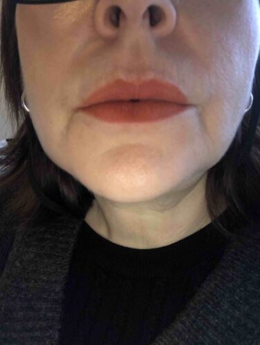 رژ لب ماک اورجینال Mac 75919 Powder Kiss Lightweight Powdered Matte Finish Lipstick - Sorry Not Sorry 5 ml photo review