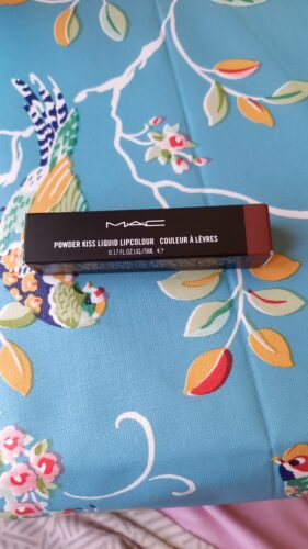 رژ لب ماک اورجینال Mac 75919 Powder Kiss Lightweight Powdered Matte Finish Lipstick - Over The Taupe 5 ml photo review