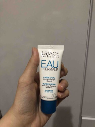 کرم صورت اوریاژ اورجینال Uriage 3661434005039 Eau Thermale Water Based Moisturizing Cream Spf20 40 ml photo review
