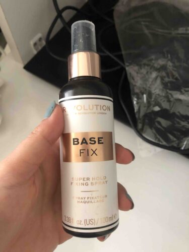 پایه آرایش رولوشن اورجینال Revolution  TYC00270400577 Professional Fixing Facial Fixing Spray 100 ml photo review