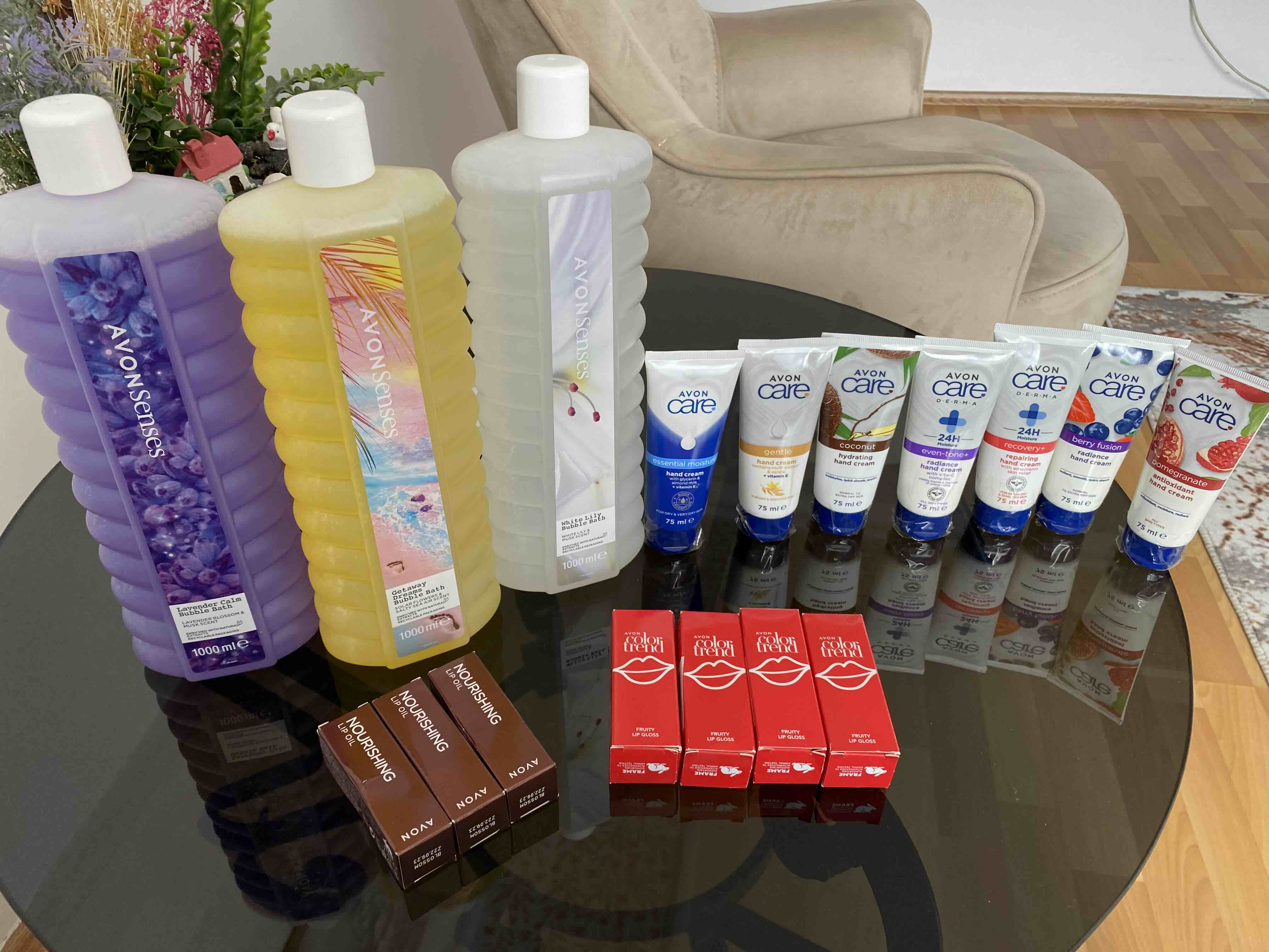 کرم دست آوون اورجینال Avon MPACK3145 Care Moisturizing and Nourishing Seven Hand Care Cream Set of 7 photo review