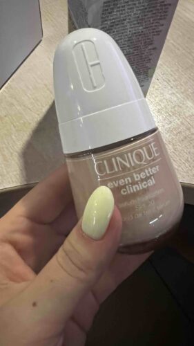 فاندیشن کلینیک اورجینال Clinique 85169 Even Better Clinical™ Serum Foundation Spf 20 - Color: Cn 28 Ivory (VF) - 30ml photo review