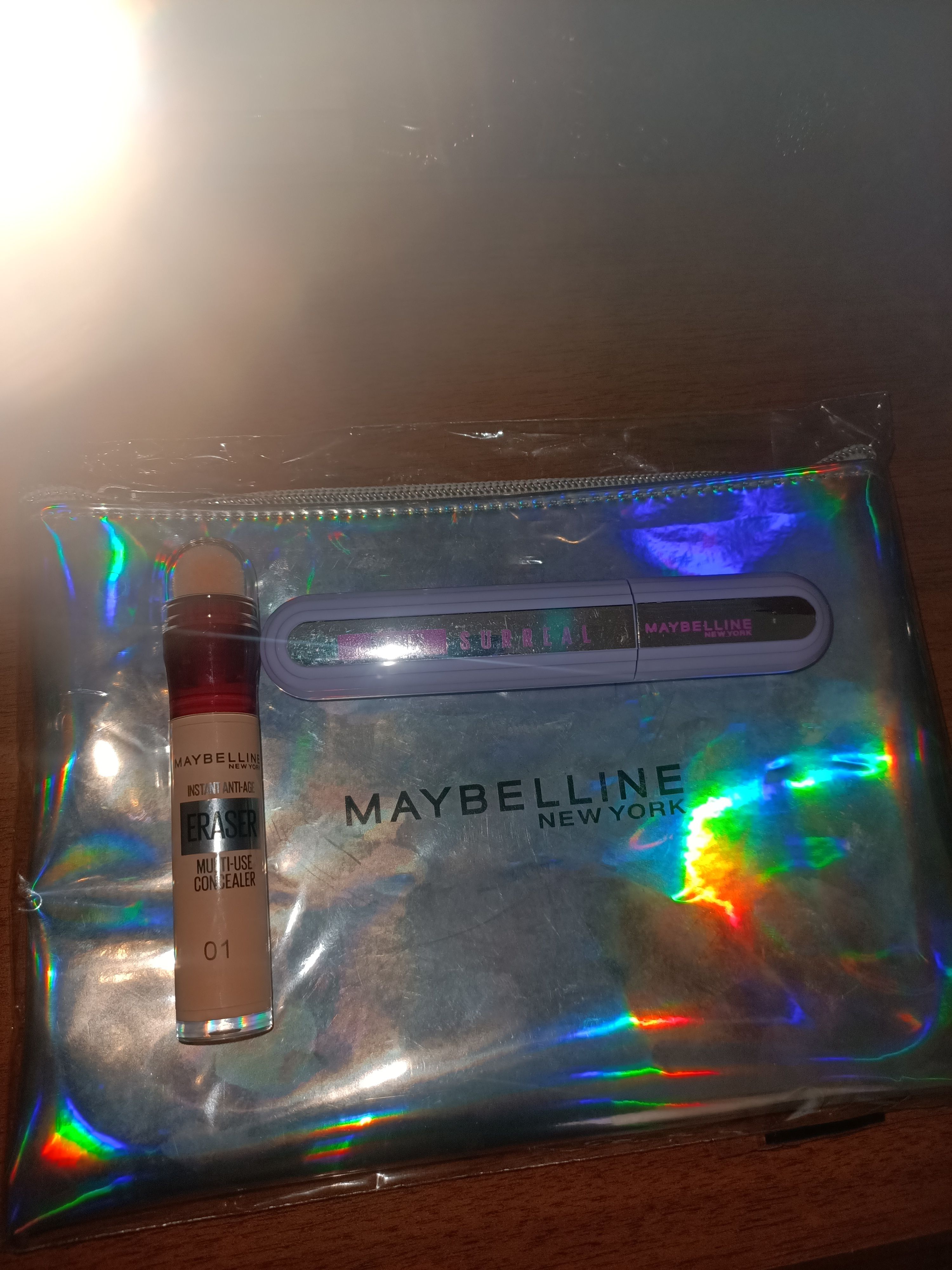 ست آرایشی میبلین نیویورک اورجینال Maybelline New York PKTFLSSRRLIAR01 Falsies Surreal Mascara & Instant Anti Age Eraser Concealer - 01 Light photo review