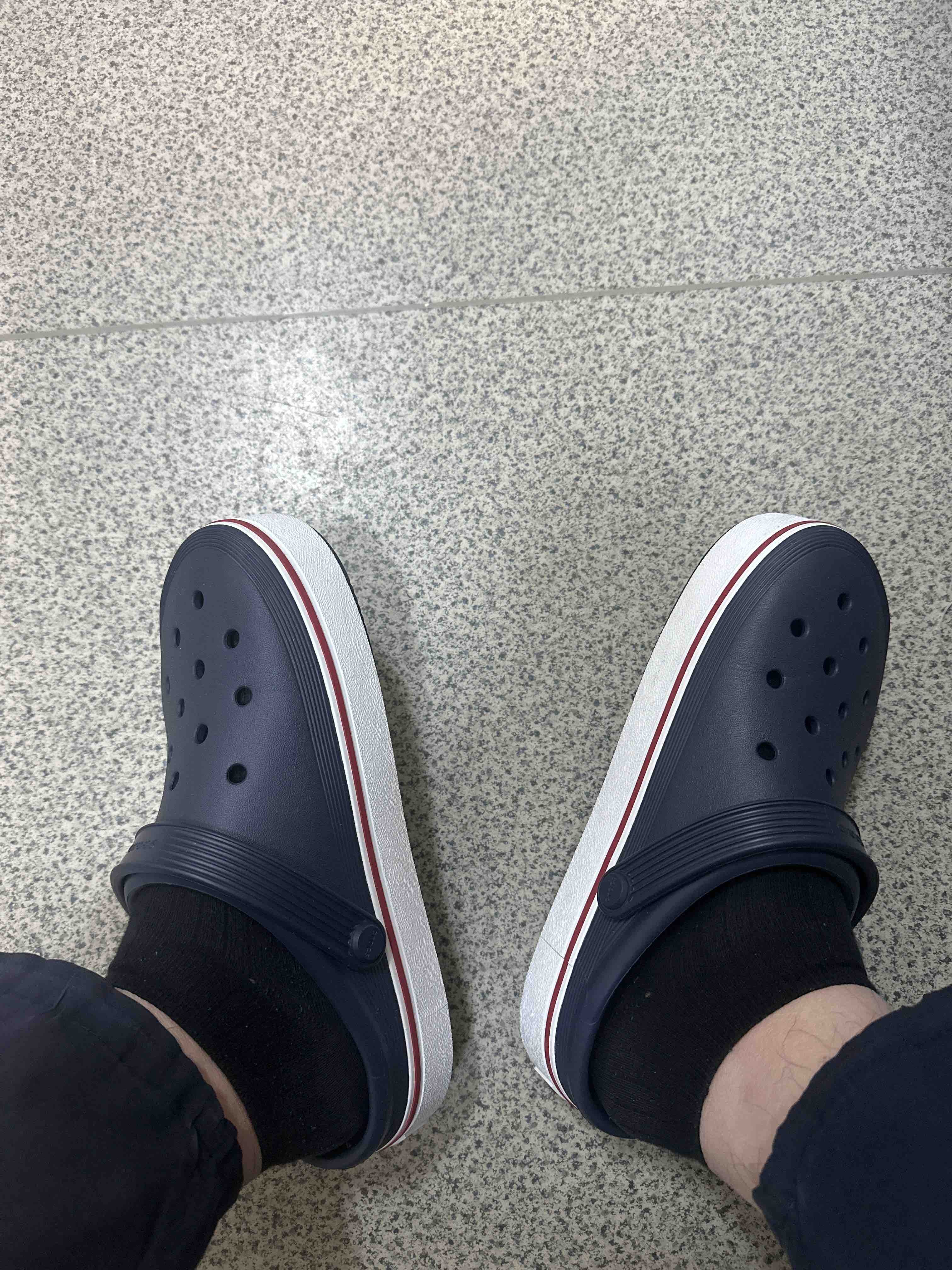 دمپایی کراکس اورجینال Crocs 208371-410 Off Court Clog Unisex Slippers photo review