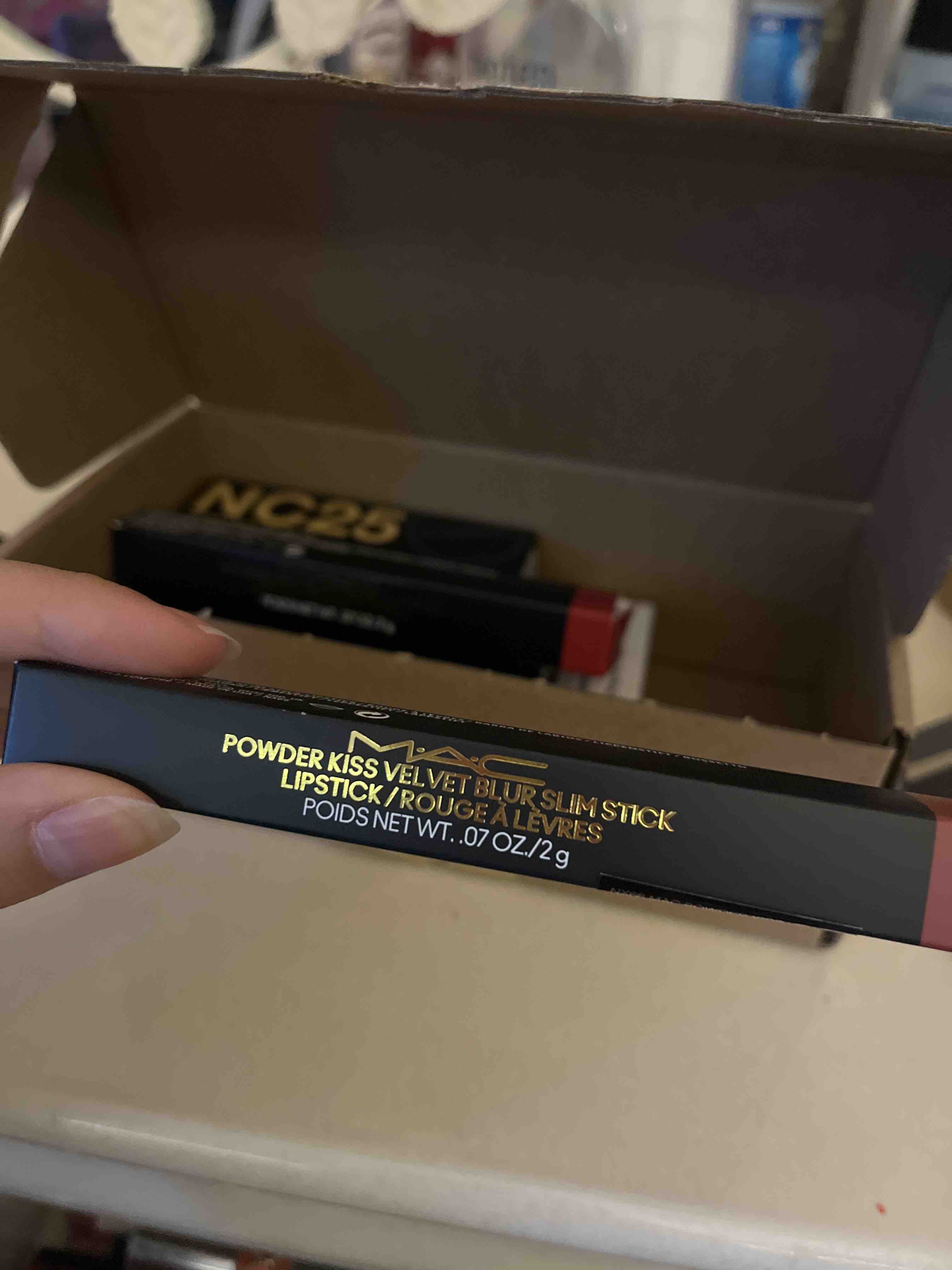 رژ لب ماک اورجینال Mac 99908 Powder Kiss Velvet Blur Slim Stick Lasting Up to 12 Hours Matte Finish Lipstick Ruby New 2 G photo review