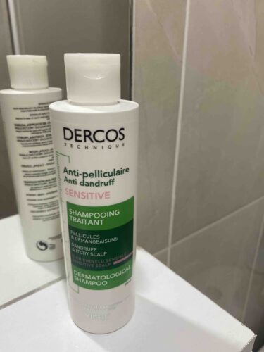 شامپو ویشی اورجینال Vichy 3337871323394 Dercos Anti Dandruff Anti-Dandruff Shampoo 200 ml - Sensitive Scalp photo review
