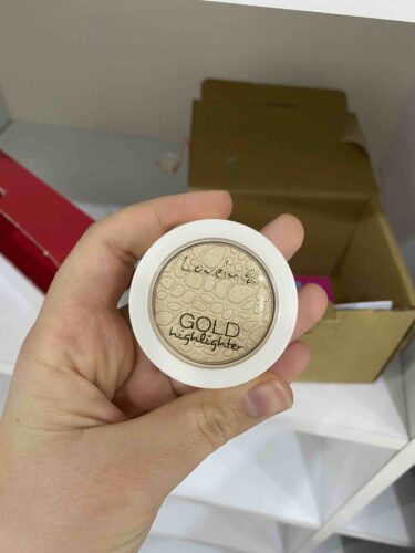 روشن کننده لاولی اورجینال Lovely  5901801607267 Gold Highlighter Illuminator photo review