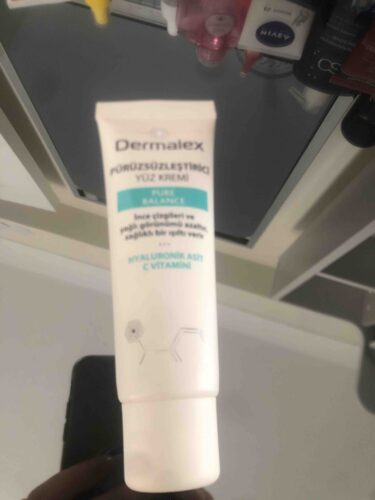 کرم صورت درمالکس اورجینال dermalex 5400951990347 Pure Balance Smoothing and Brightening Face Cream 50ml photo review