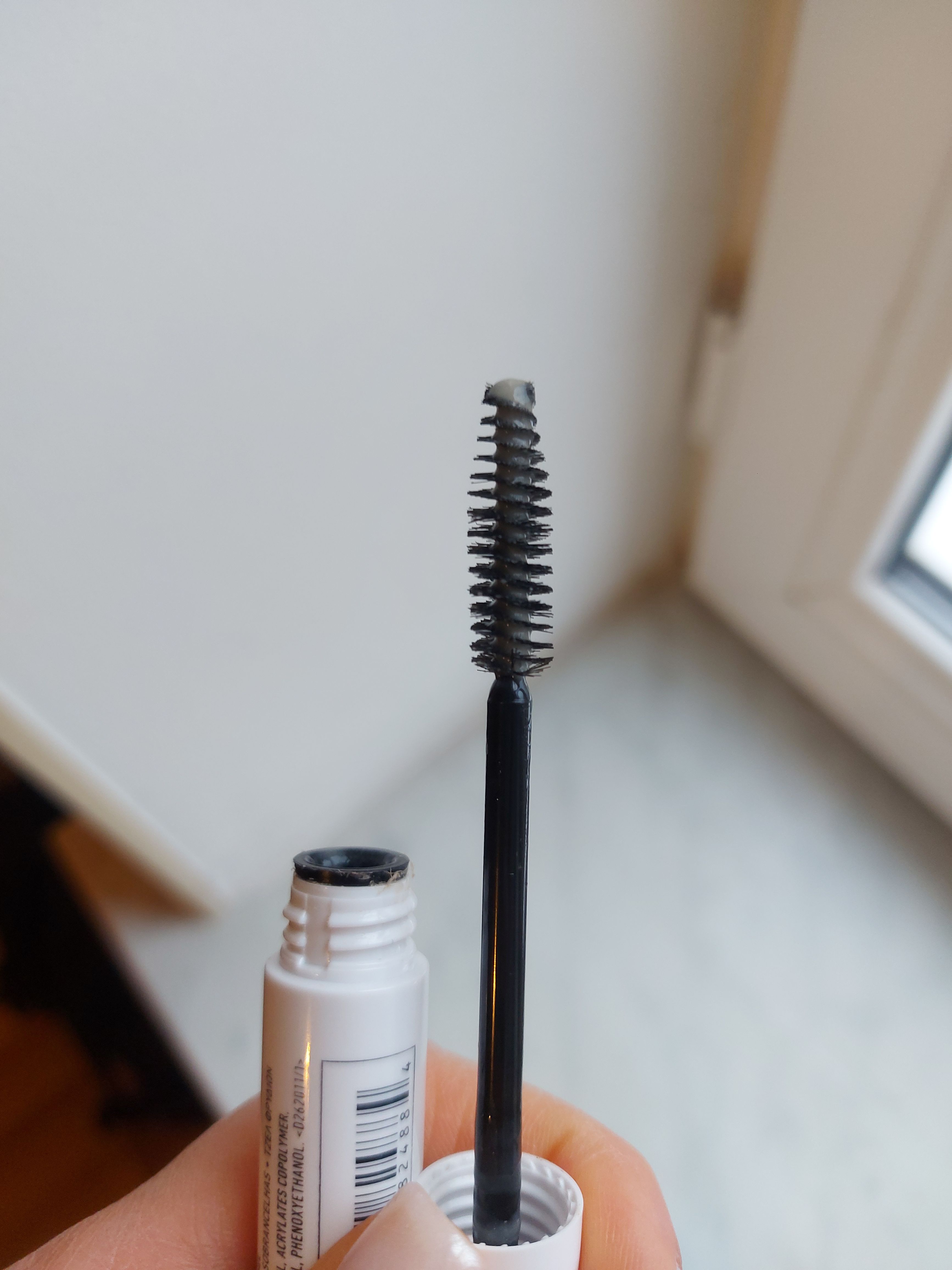تثبیت کننده ابرو پروفشنال میکاپ اورجینال NYX Professional Makeup NYXPMUCFBG Eyebrow Fixing Gel - Control Freak Eyebrow Gel Clear 800897824884 photo review