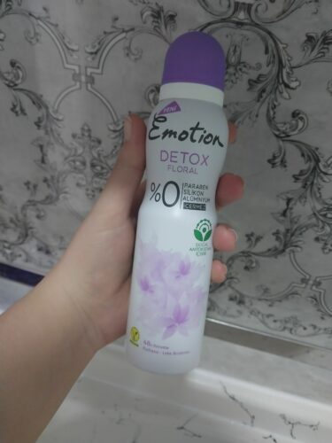 دئودورانت - رول آن ایموشن اورجینال Emotion 512598-3 Detox Floral Women's Deodorant 3x150ml photo review