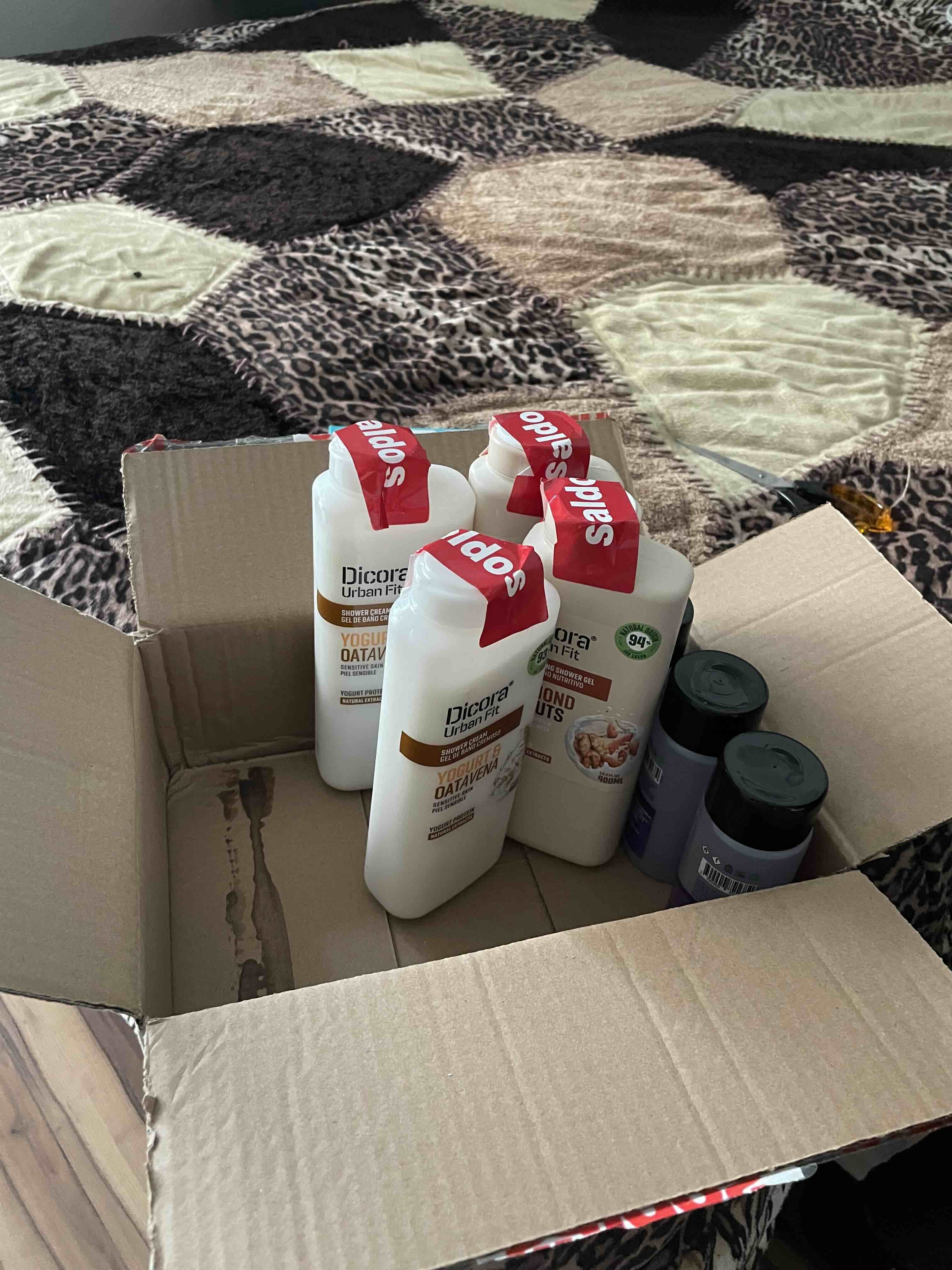 ژل و کرم دوش دکورا اوربن فیت اورجینال DICORA URBAN FIT SETW157 Vitamin B Yogurt And Oat Fit Shower Gel 400 ml photo review