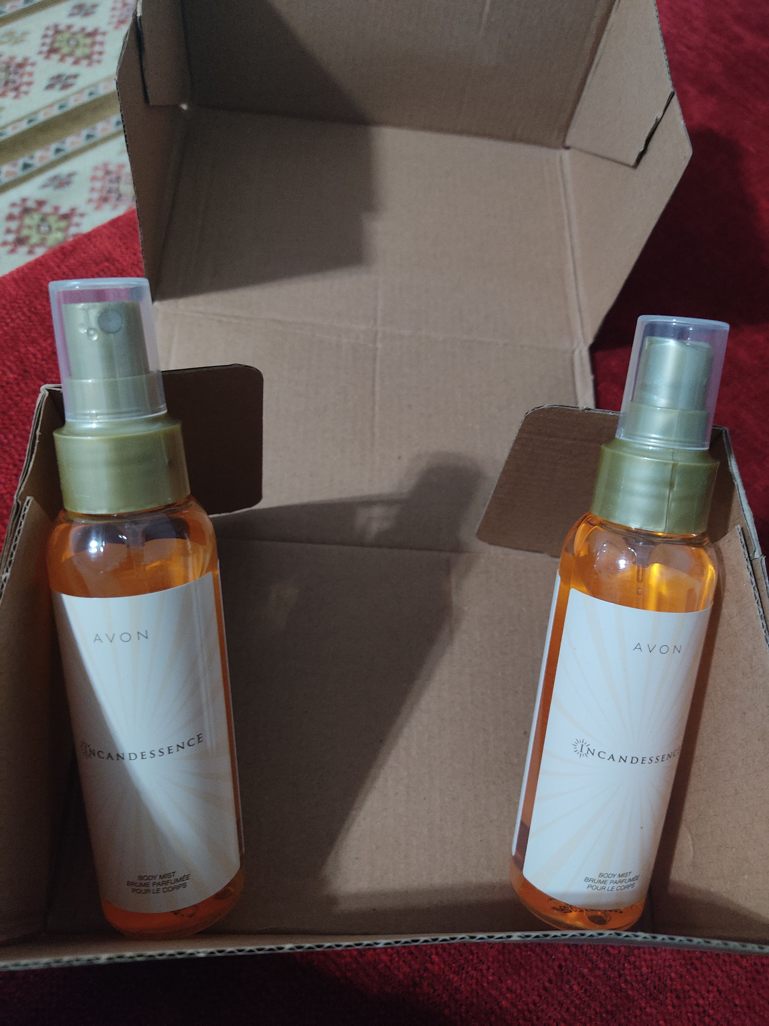 اسپری بدن آوون اورجینال Avon BODYMIST0004-2 Incandessence Women's Body Spray 100 Ml. Set of Two photo review