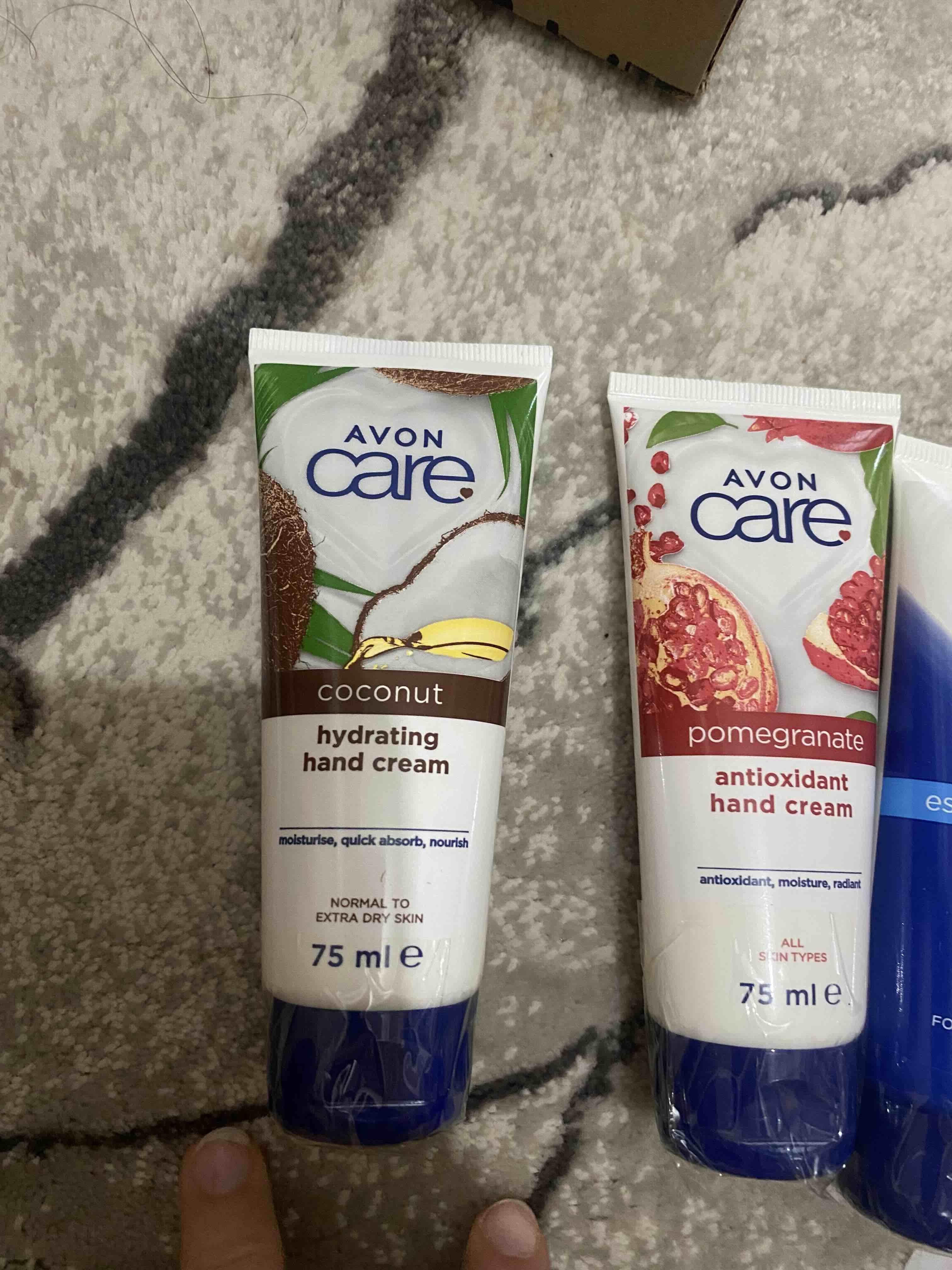 کرم دست آوون اورجینال Avon MPACK3145 Care Moisturizing and Nourishing Seven Hand Care Cream Set of 7 photo review